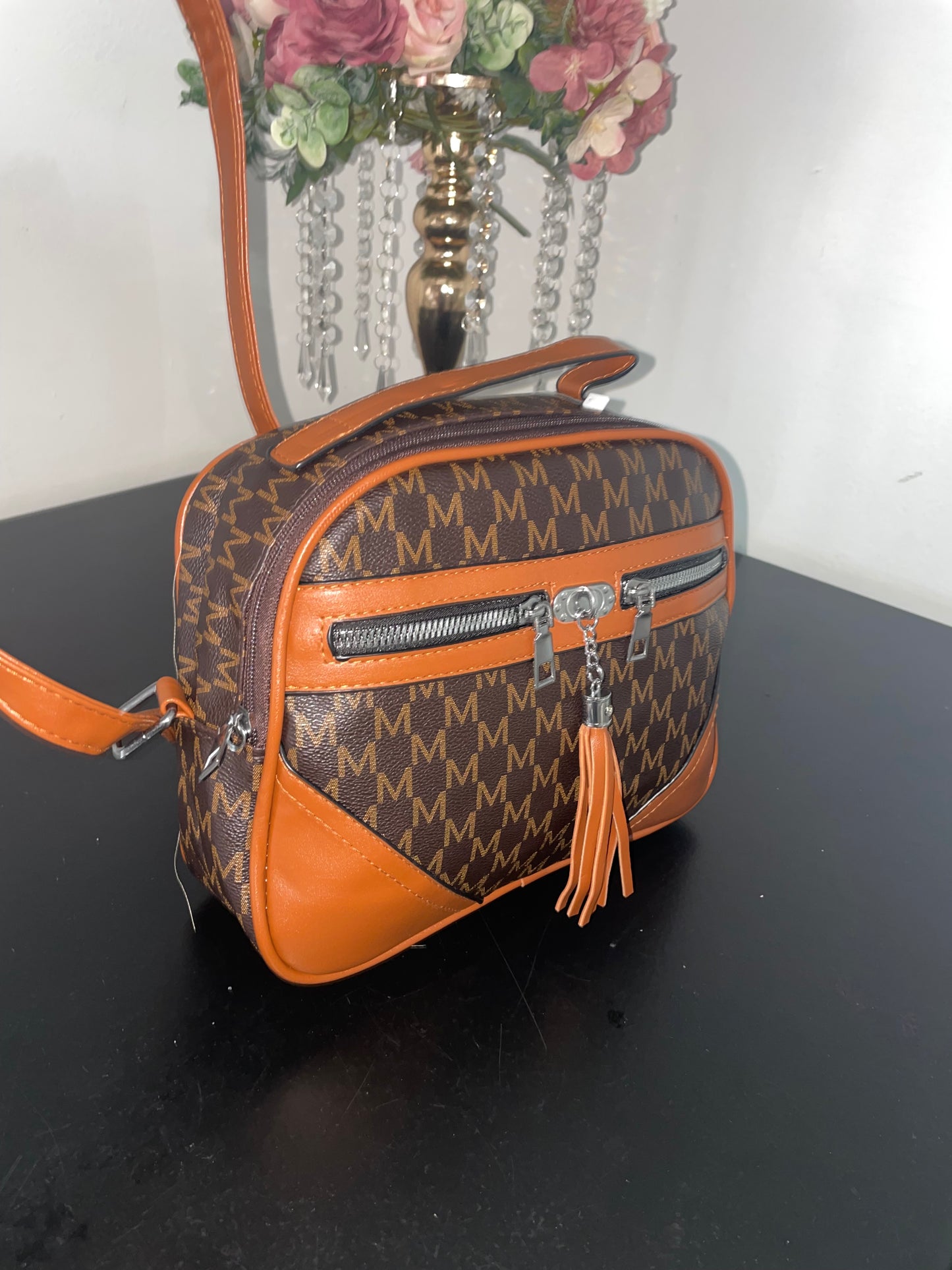 Elegante handtas met kwast