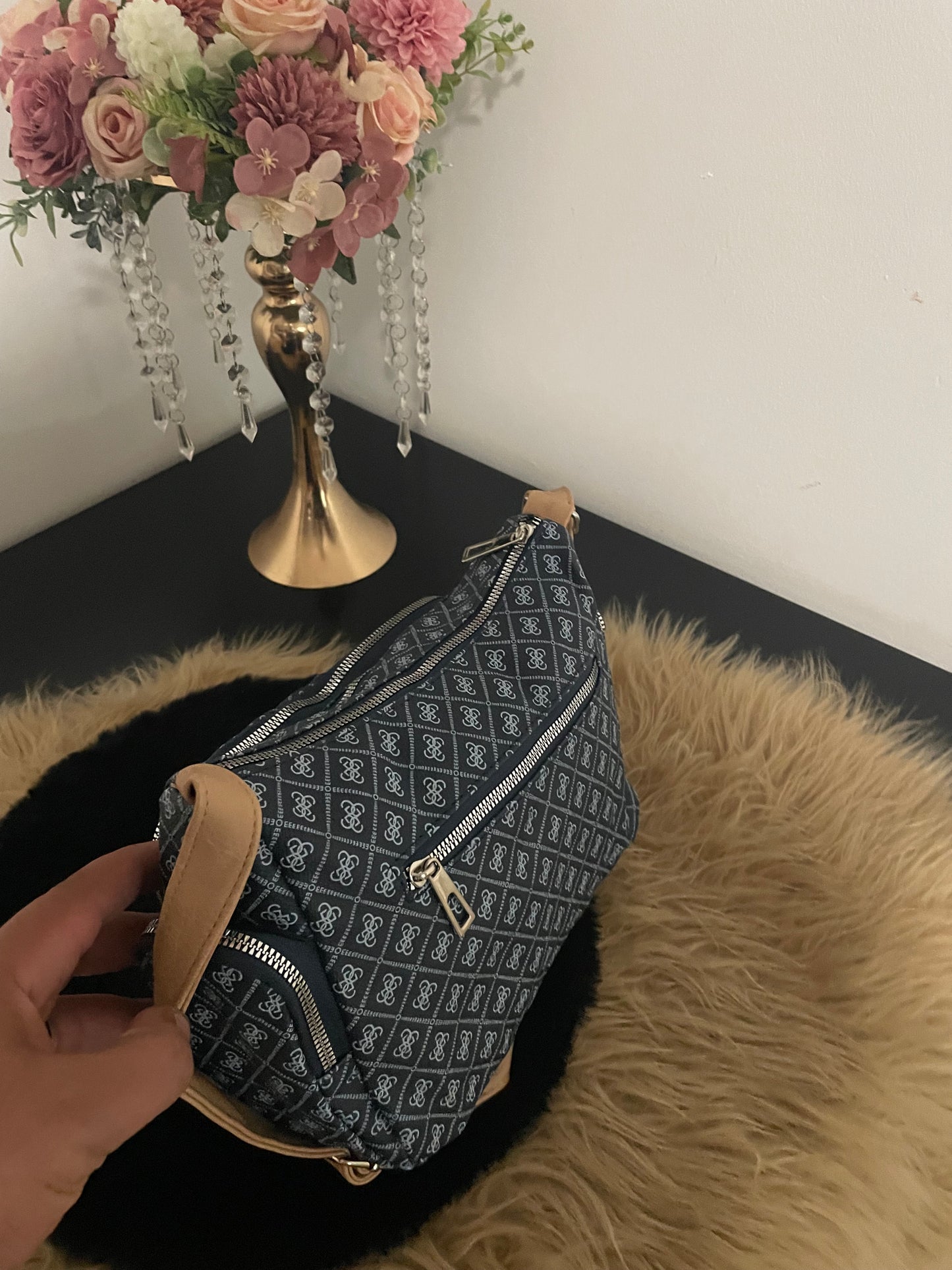 Luxe Dameshandtas – Donkerblauw met Monogramprint